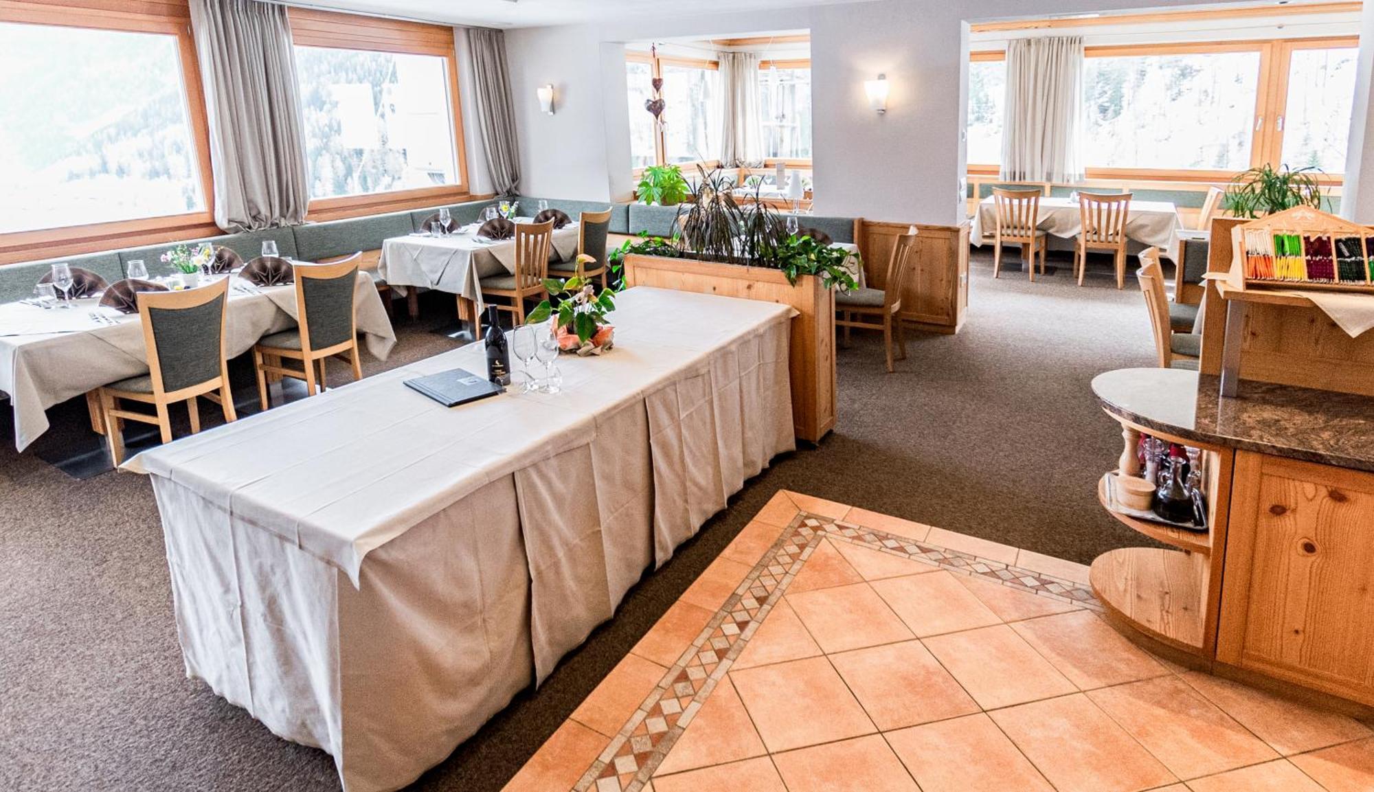 Hotel Ultnerhof Santa Gertrude Exteriör bild