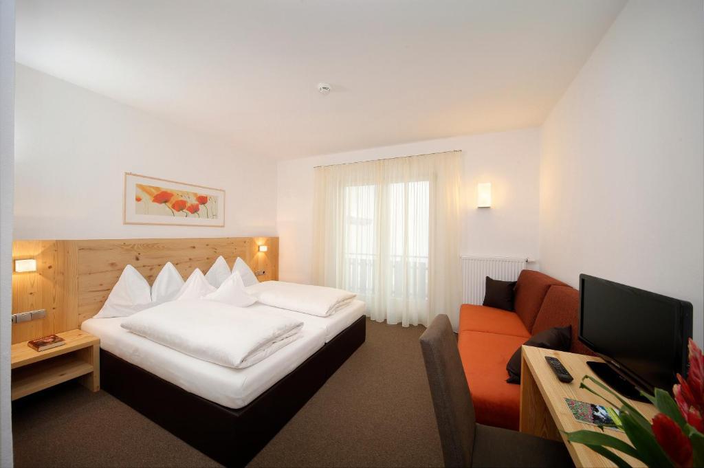 Hotel Ultnerhof Santa Gertrude Rum bild