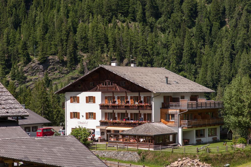 Hotel Ultnerhof Santa Gertrude Exteriör bild