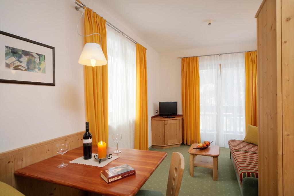 Hotel Ultnerhof Santa Gertrude Exteriör bild
